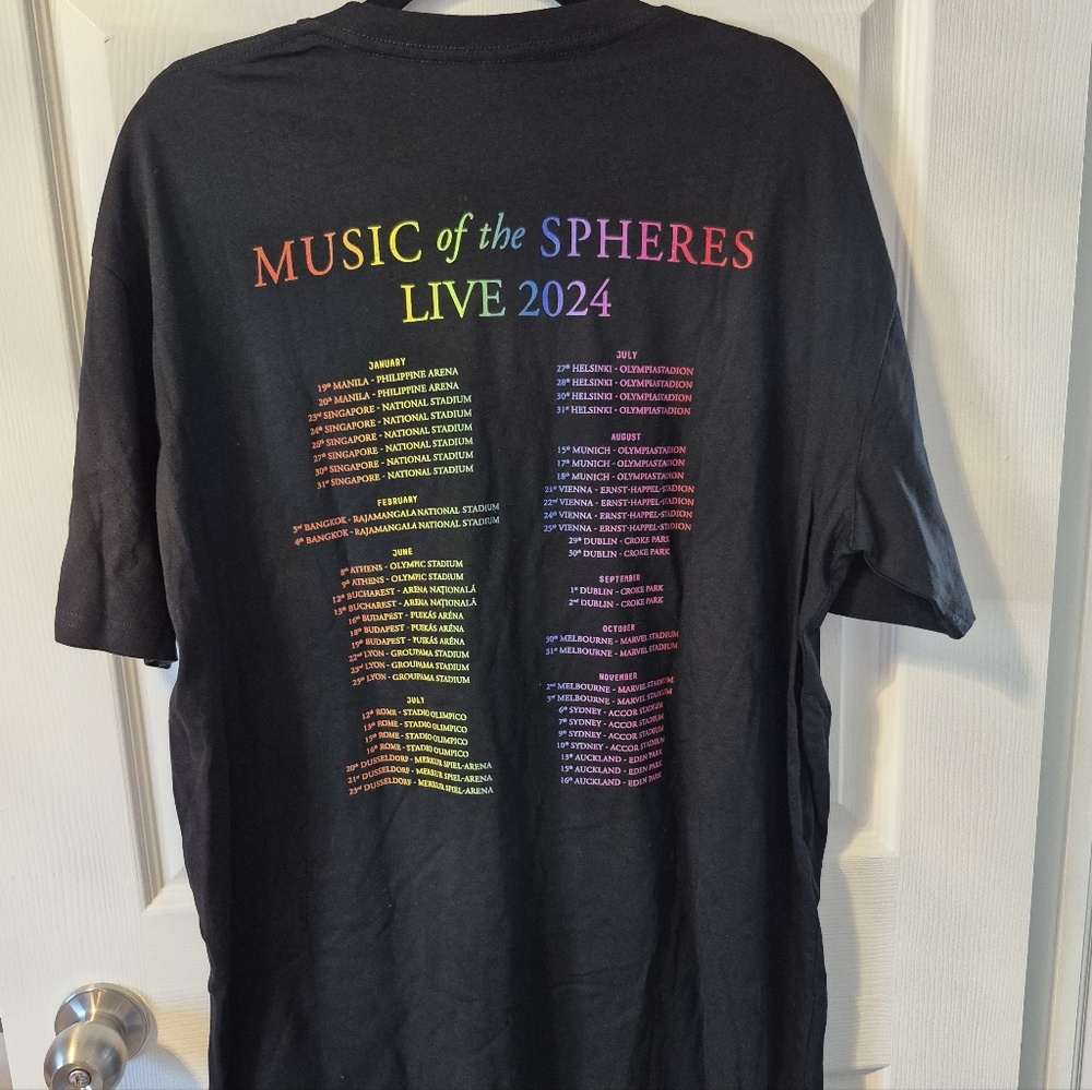 NWOT Coldplay Concert Tee Sydney Australia 2024 Graphic T-Shirt - Picture 4 of 4